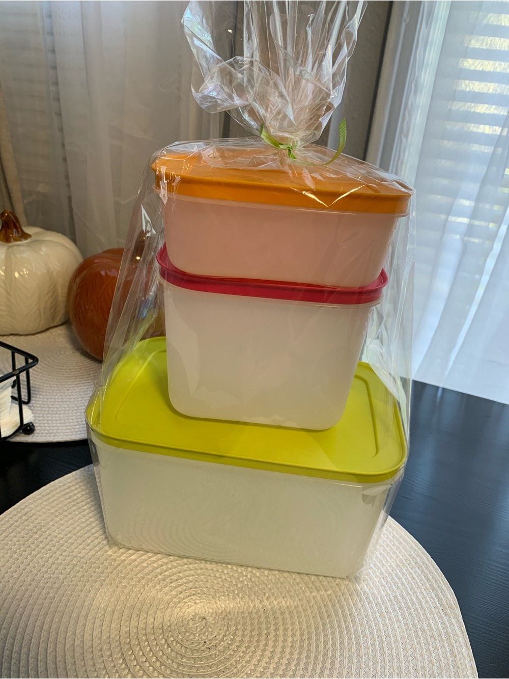 💚❤️🧡Tupperware Stackable Food Storage Set with Orange, Pink and Lime Lids 💚❤️🧡